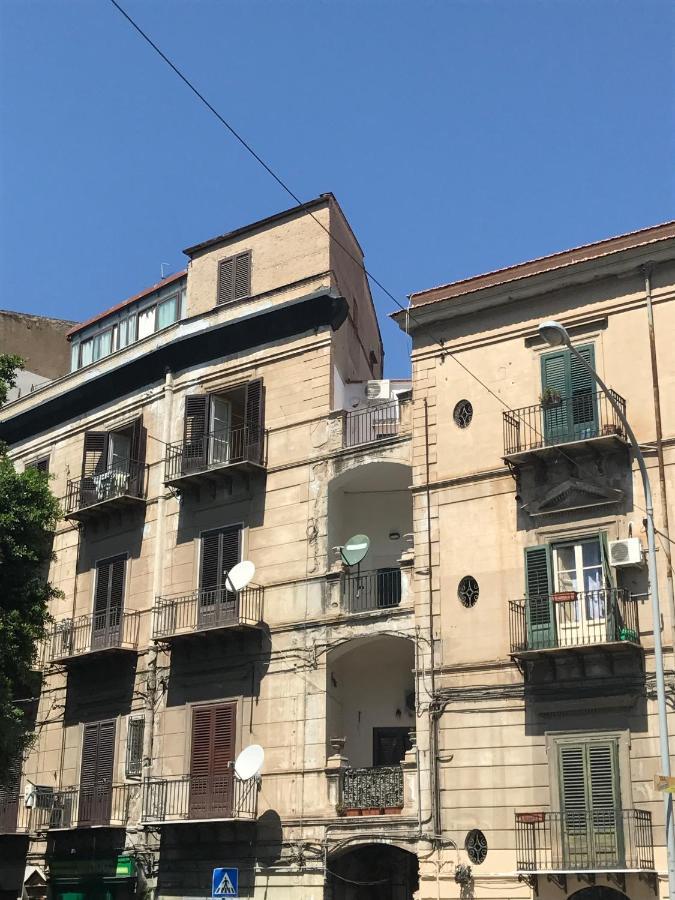 Frank'S House - Appartamento Con Terrazzo In Centro Palermo Exterior foto